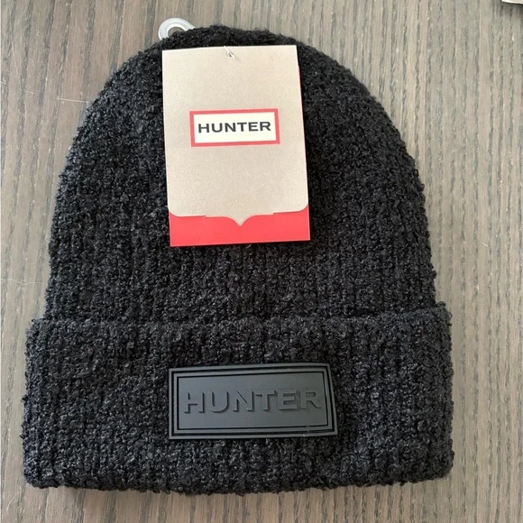 Hunter Black Ribbed Cuff Beanie - Picture 1 of 4